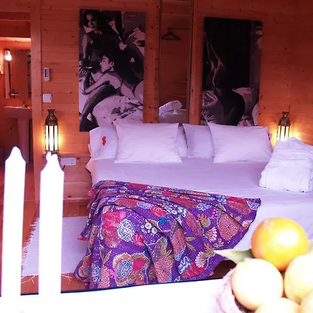Marquet Hotel
